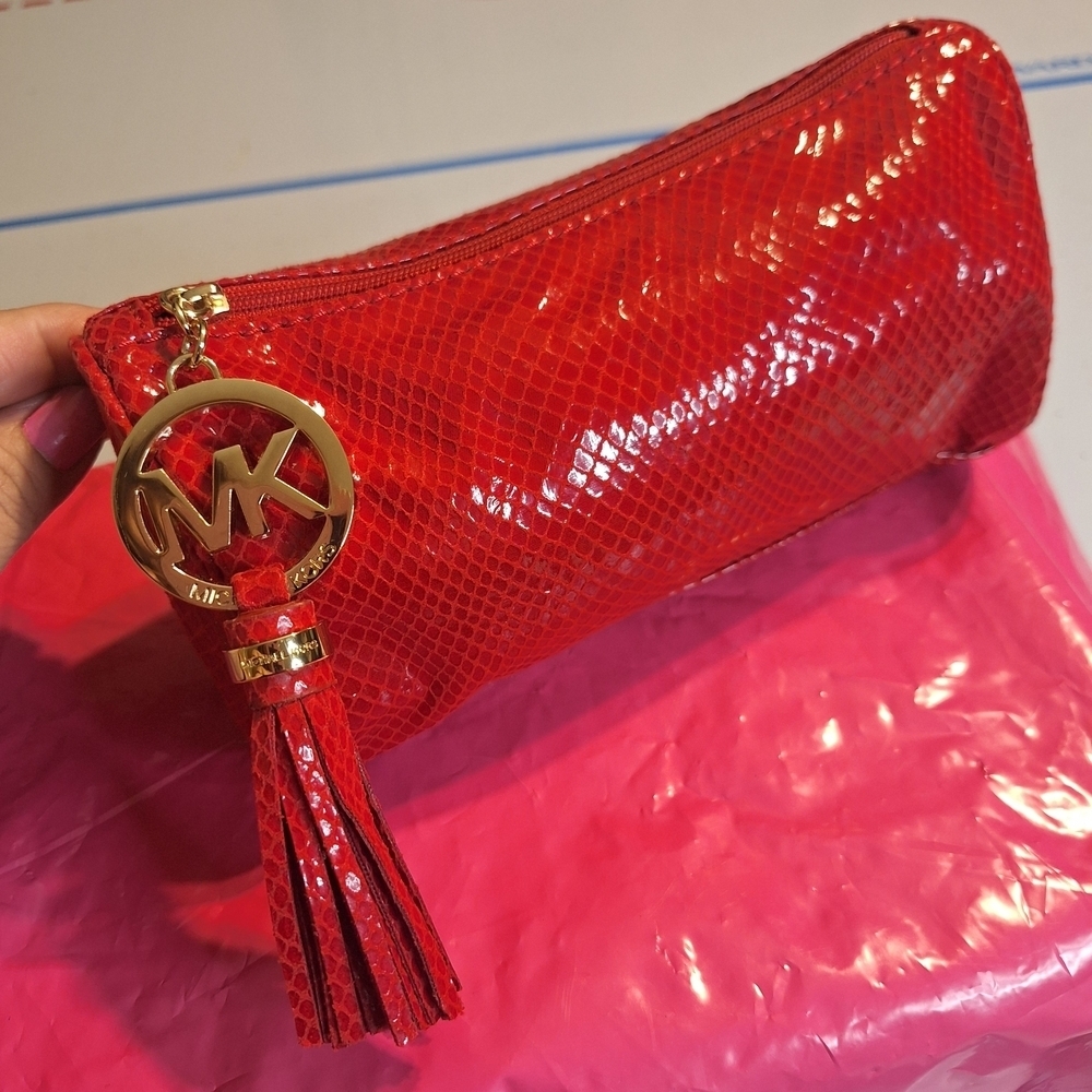 Michael Kors Limited Edition Estee Lauder Red Cosmetic Case Bag